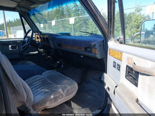 Aukcja sprzedaży 1989 Chevrolet Suburban V2500, vin: 1GNGV26K2KF136514, numer aukcji: 45882224