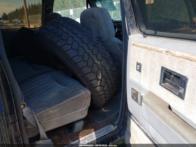 Aukcja sprzedaży 1989 Chevrolet Suburban V2500, vin: 1GNGV26K2KF136514, numer aukcji: 45882224