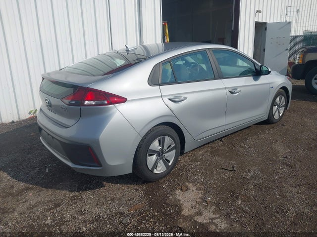 Продаж на аукціоні авто 2020 Hyundai Ioniq Hybrid Blue, vin: KMHC65LCXLU220754, номер лоту: 45882229