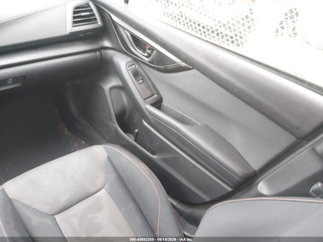 45882255 :رقم المزاد ، JF2GTABC4JH215081 vin ، 2018 Subaru Crosstrek 2.0i Premium مزاد بيع