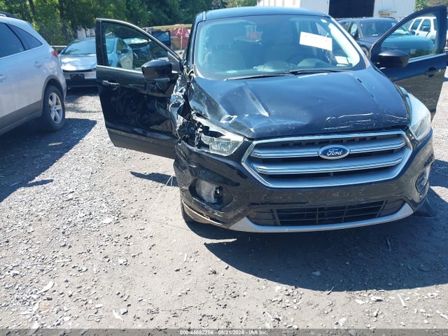 Продаж на аукціоні авто 2017 Ford Escape Se, vin: 1FMCU9G95HUB46274, номер лоту: 45882256