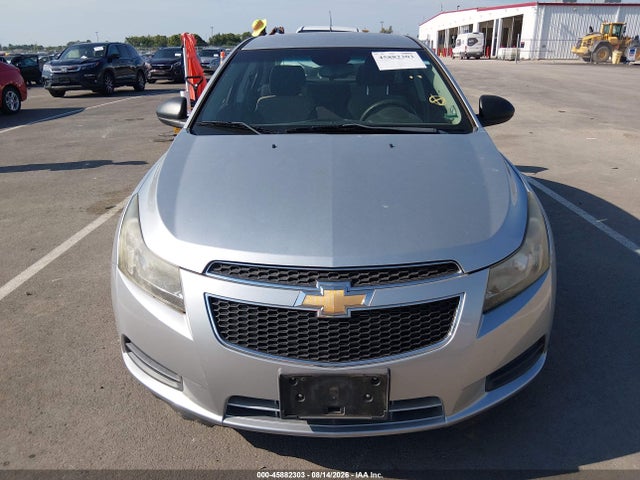 45882303 :رقم المزاد ، 1G1PB5SG1E7328860 vin ، 2014 Chevrolet Cruze Ls Manual مزاد بيع