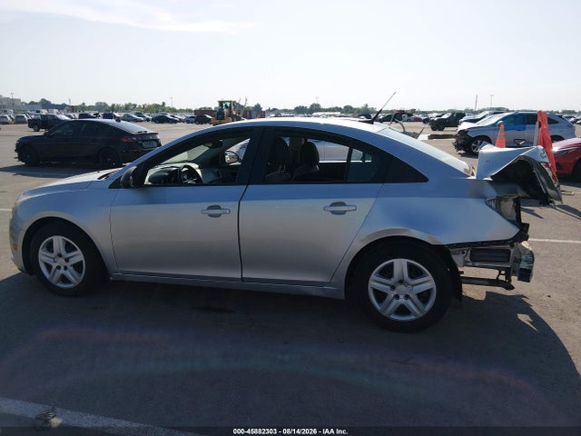 45882303 :رقم المزاد ، 1G1PB5SG1E7328860 vin ، 2014 Chevrolet Cruze Ls Manual مزاد بيع