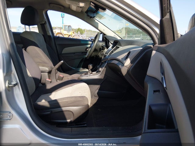 45882303 :رقم المزاد ، 1G1PB5SG1E7328860 vin ، 2014 Chevrolet Cruze Ls Manual مزاد بيع