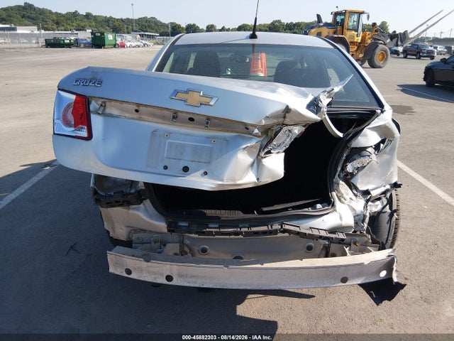 45882303 :رقم المزاد ، 1G1PB5SG1E7328860 vin ، 2014 Chevrolet Cruze Ls Manual مزاد بيع