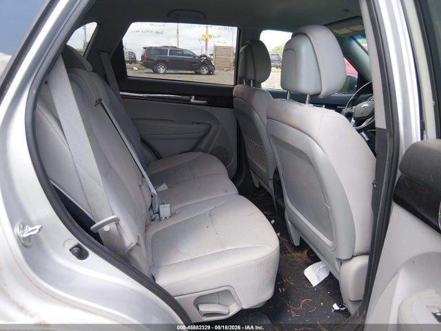 45882329 :رقم المزاد ، 5XYKTCA6XFG564584 vin ، 2015 Kia Sorento Lx مزاد بيع