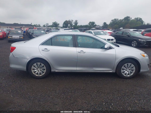 45882360 :رقم المزاد ، 4T4BF1FK9DR275680 vin ، 2013 Toyota Camry Le مزاد بيع