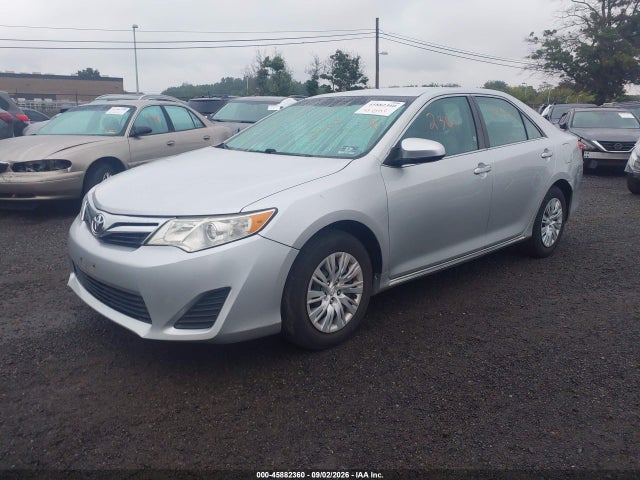 45882360 :رقم المزاد ، 4T4BF1FK9DR275680 vin ، 2013 Toyota Camry Le مزاد بيع
