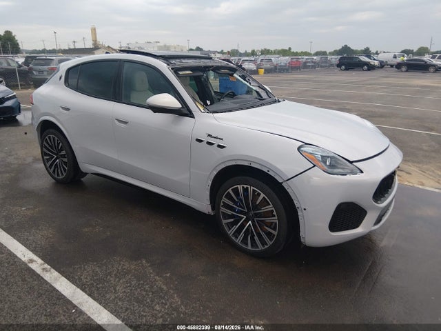 2023 Maserati Grecale Modena მანქანა იყიდება აუქციონზე, vin: ZN682AVM6P7407688, აუქციონის ნომერი: 45882399