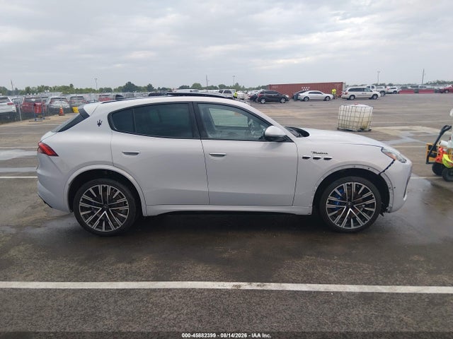 Продажа на аукционе авто 2023 Maserati Grecale Modena, vin: ZN682AVM6P7407688, номер лота: 45882399