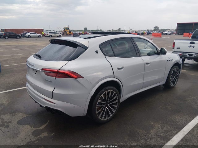 Продажа на аукционе авто 2023 Maserati Grecale Modena, vin: ZN682AVM6P7407688, номер лота: 45882399