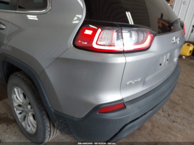 45882445 :رقم المزاد ، 1C4PJMCBXKD440450 vin ، 2019 Jeep Cherokee Latitude 4x4 مزاد بيع