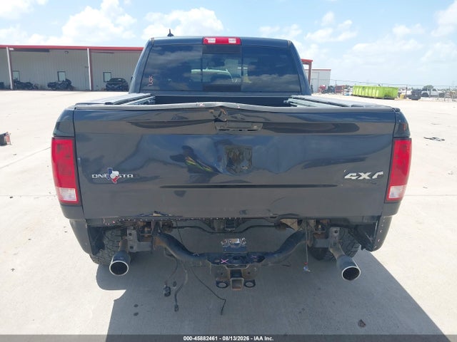 1C6RR7LT7HS701170 RAM 1500 Lone Star 4x4 5&#039;7 Box