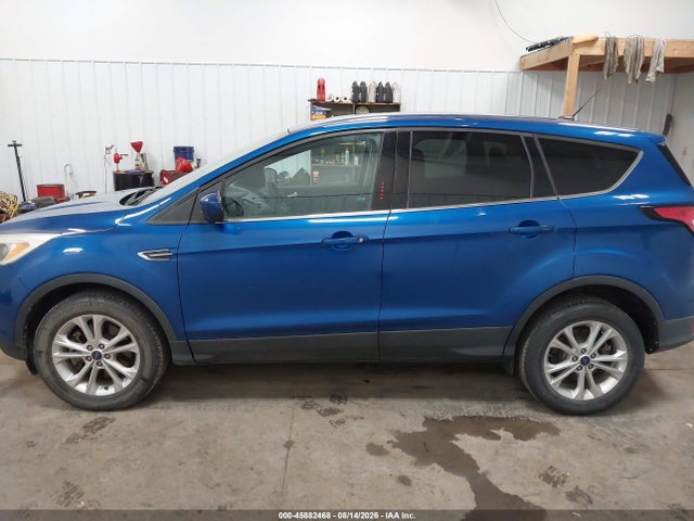 Продажа на аукционе авто 2017 Ford Escape Se, vin: 1FMCU9GD5HUE18505, номер лота: 45882468