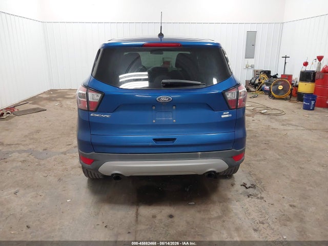 Продажа на аукционе авто 2017 Ford Escape Se, vin: 1FMCU9GD5HUE18505, номер лота: 45882468