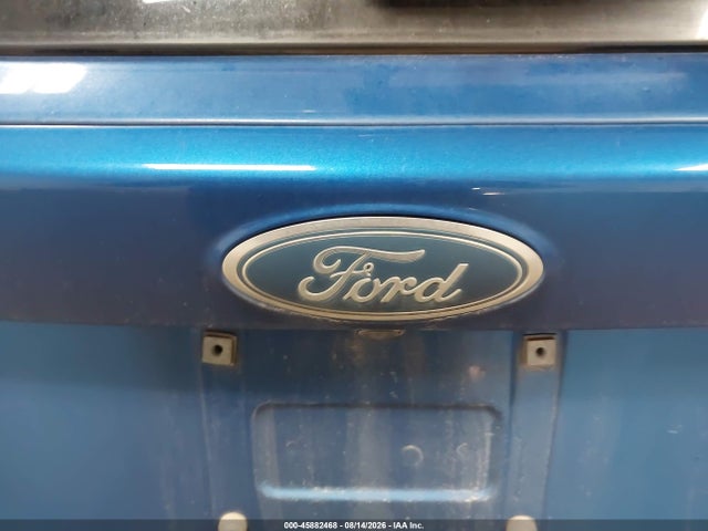 Продажа на аукционе авто 2017 Ford Escape Se, vin: 1FMCU9GD5HUE18505, номер лота: 45882468