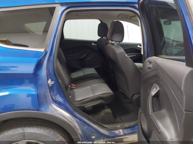 Продажа на аукционе авто 2017 Ford Escape Se, vin: 1FMCU9GD5HUE18505, номер лота: 45882468