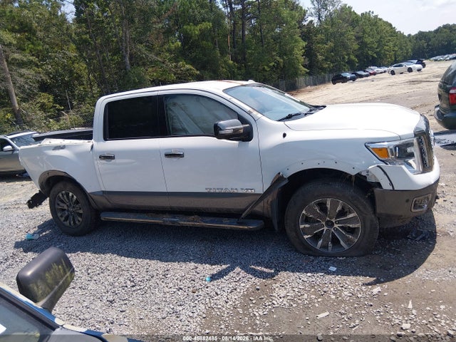 2018 Nissan Titan Platinum Reserve მანქანა იყიდება აუქციონზე, vin: 1N6AA1E53JN505401, აუქციონის ნომერი: 45882485