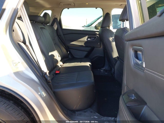 2024 Nissan Rogue Platinum Fwd მანქანა იყიდება აუქციონზე, vin: JN8BT3DC6RW381700, აუქციონის ნომერი: 45882495