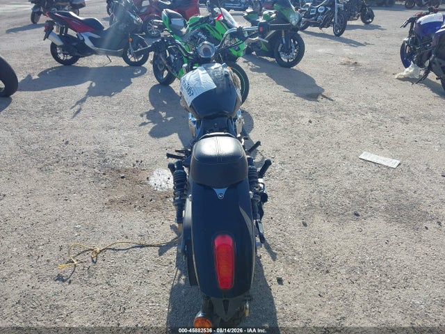 INDIAN MOTORCYCLE CO. SCOUT 2018 56KMSB001J3134789 Image 6
