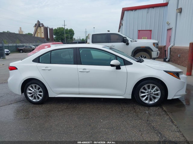 45882577 :رقم المزاد ، 5YFVPMAE7MP261396 vin ، 2021 Toyota Corolla Le مزاد بيع