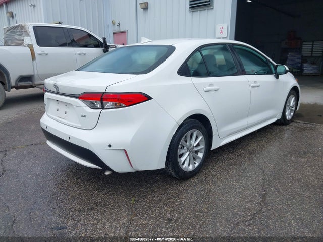 45882577 :رقم المزاد ، 5YFVPMAE7MP261396 vin ، 2021 Toyota Corolla Le مزاد بيع
