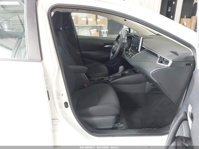 45882577 :رقم المزاد ، 5YFVPMAE7MP261396 vin ، 2021 Toyota Corolla Le مزاد بيع