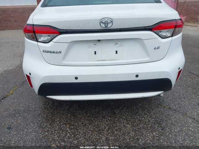 45882577 :رقم المزاد ، 5YFVPMAE7MP261396 vin ، 2021 Toyota Corolla Le مزاد بيع
