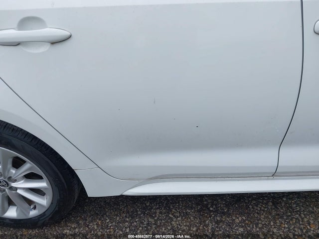 45882577 :رقم المزاد ، 5YFVPMAE7MP261396 vin ، 2021 Toyota Corolla Le مزاد بيع