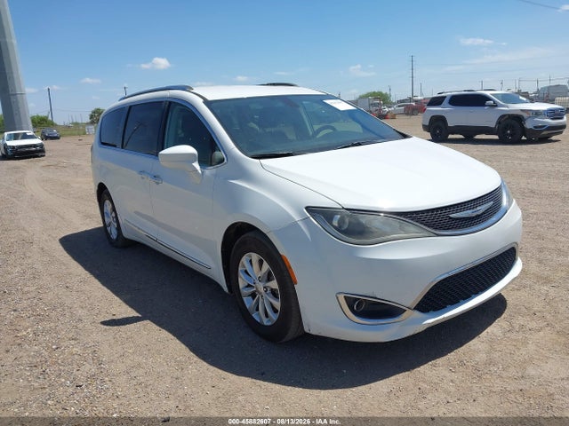 Продаж на аукціоні авто 2018 Chrysler Pacifica Touring L, vin: 2C4RC1BG0JR110861, номер лоту: 45882607