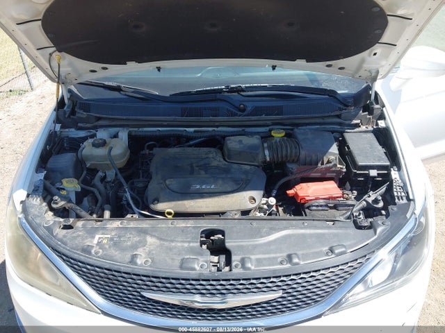 Aukcja sprzedaży 2018 Chrysler Pacifica Touring L, vin: 2C4RC1BG0JR110861, numer aukcji: 45882607