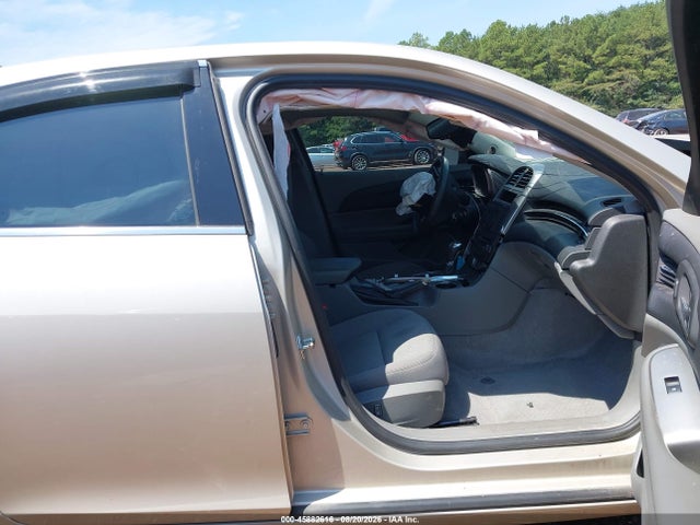 Продажа на аукционе авто 2014 Chevrolet Malibu 1ls, vin: 1G11B5SL4EF209841, номер лота: 45882616