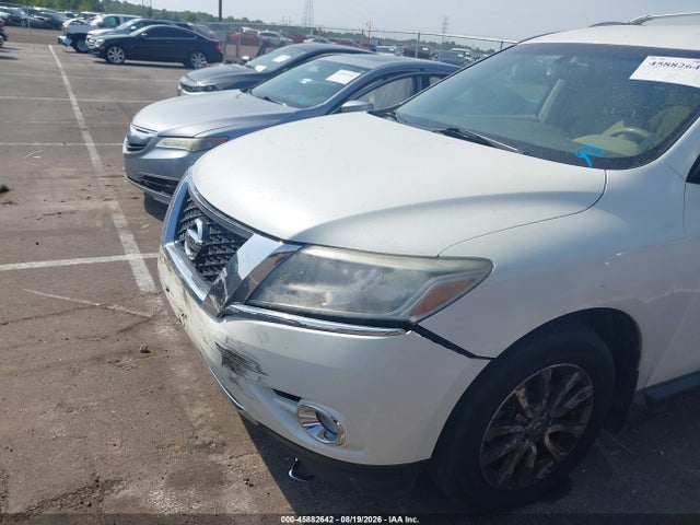 Продажа на аукционе авто 2015 Nissan Pathfinder Sv, vin: 5N1AR2MN5FC721817, номер лота: 45882642