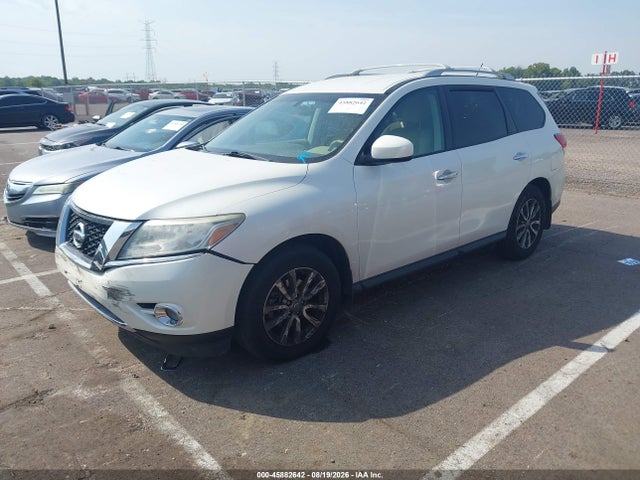Продажа на аукционе авто 2015 Nissan Pathfinder Sv, vin: 5N1AR2MN5FC721817, номер лота: 45882642