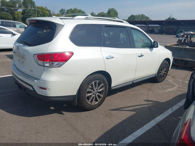 Продажа на аукционе авто 2015 Nissan Pathfinder Sv, vin: 5N1AR2MN5FC721817, номер лота: 45882642