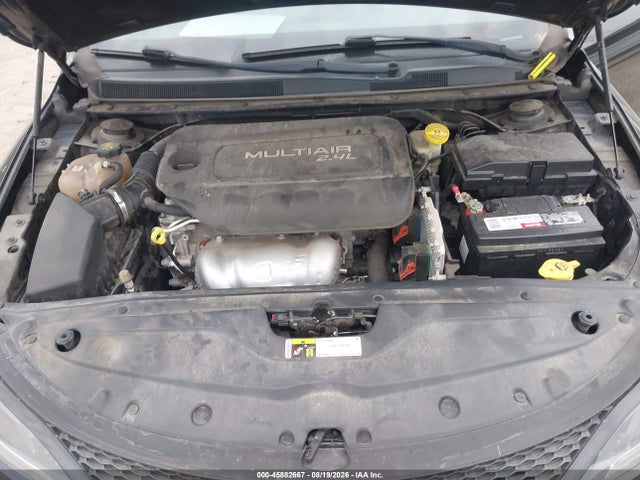 45882667 :رقم المزاد ، 1C3CCCBB0GN161986 vin ، 2016 Chrysler 200 S مزاد بيع