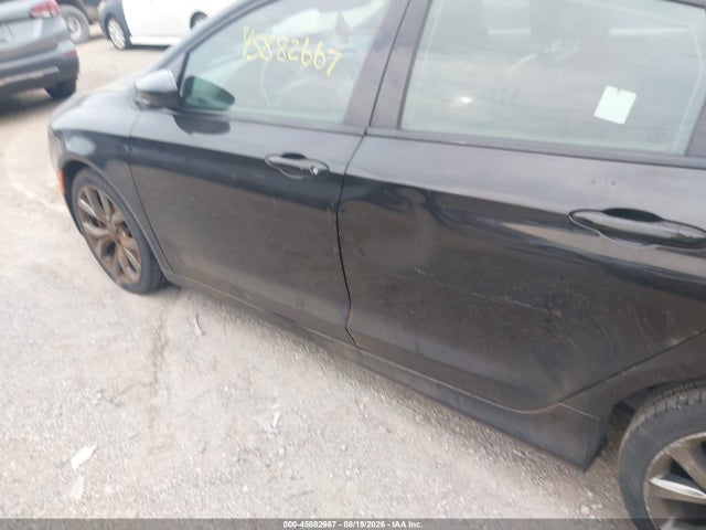 45882667 :رقم المزاد ، 1C3CCCBB0GN161986 vin ، 2016 Chrysler 200 S مزاد بيع
