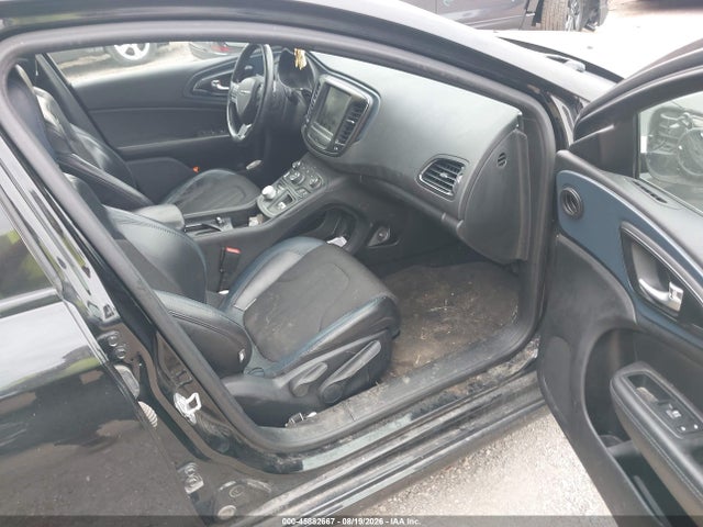 45882667 :رقم المزاد ، 1C3CCCBB0GN161986 vin ، 2016 Chrysler 200 S مزاد بيع