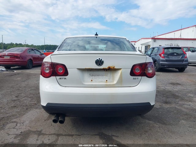 45882676 :رقم المزاد ، 3VWRJ7AJ8AM151622 vin ، 2010 Volkswagen Jetta Wolfsburg Edition مزاد بيع