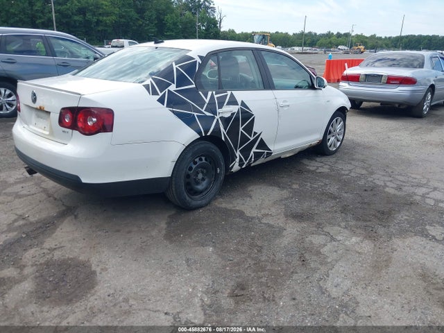 45882676 :رقم المزاد ، 3VWRJ7AJ8AM151622 vin ، 2010 Volkswagen Jetta Wolfsburg Edition مزاد بيع