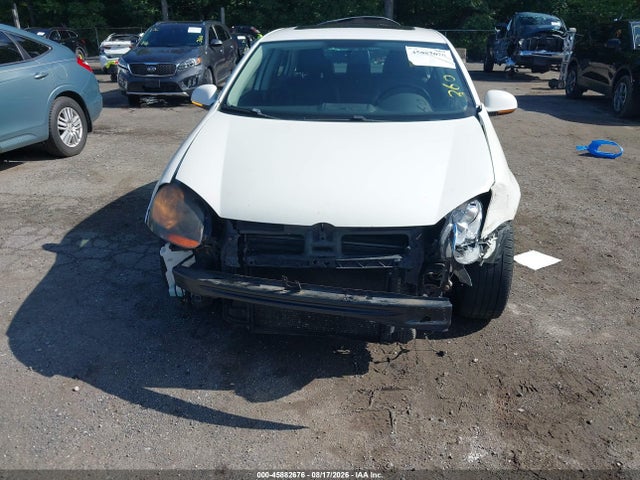 45882676 :رقم المزاد ، 3VWRJ7AJ8AM151622 vin ، 2010 Volkswagen Jetta Wolfsburg Edition مزاد بيع