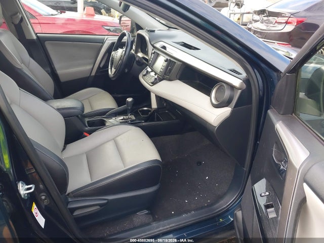 Продаж на аукціоні авто 2018 Toyota Rav4 Limited, vin: JTMDFREV3JJ742834, номер лоту: 45882695