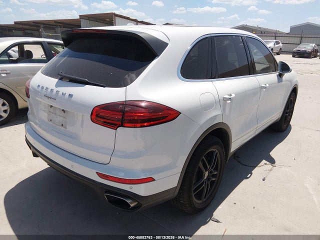 45882763 :رقم المزاد ، WP1AA2A2XGLA02259 vin ، 2016 Porsche Cayenne مزاد بيع