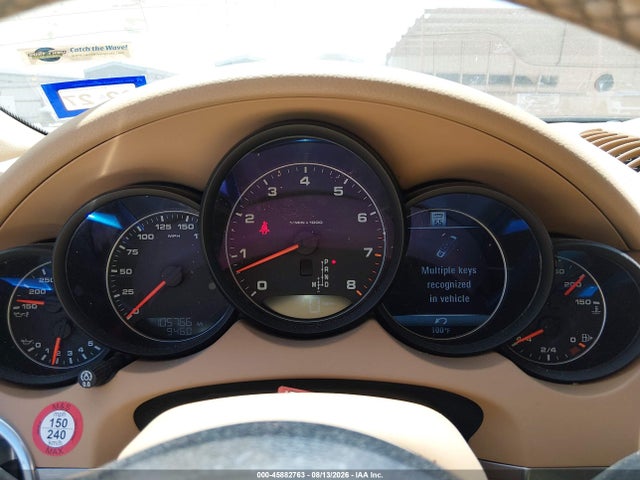 45882763 :رقم المزاد ، WP1AA2A2XGLA02259 vin ، 2016 Porsche Cayenne مزاد بيع