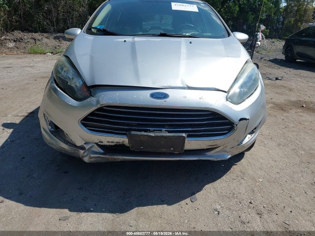 45882777 :رقم المزاد ، 3FADP4EJ2JM115659 vin ، 2018 Ford Fiesta Se مزاد بيع