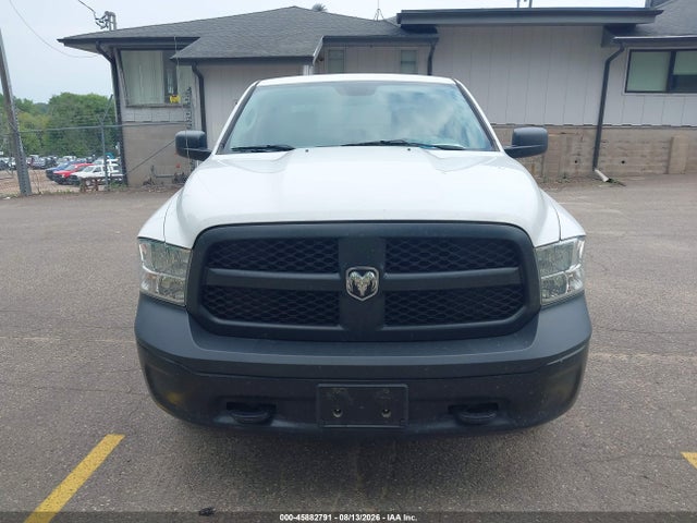 45882791 :رقم المزاد ، 1C6RR7KG4JS293110 vin ، 2018 Ram 1500 Tradesman  4x4 5'7 Box مزاد بيع
