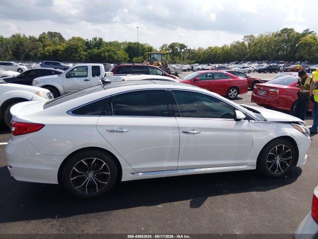 Hyundai Sonata Limited 2015 5NPE34AF3FH239268 Image 13