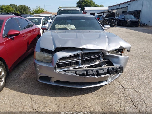 45882828 :رقم المزاد ، 2C3CDXBG7EH102701 vin ، 2014 Dodge Charger Se مزاد بيع