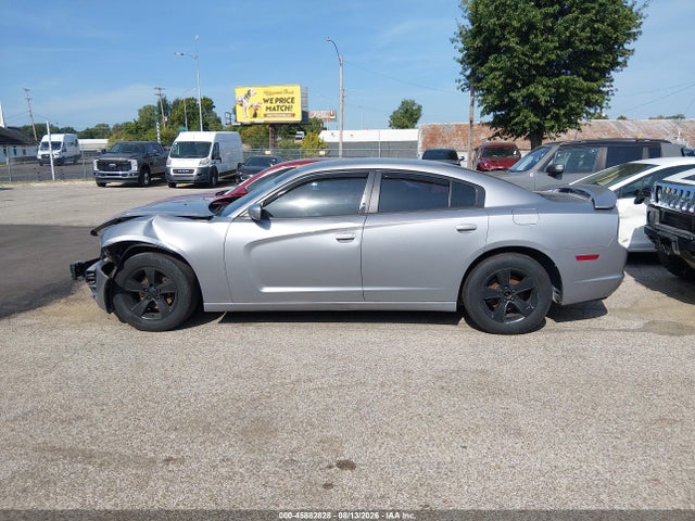 45882828 :رقم المزاد ، 2C3CDXBG7EH102701 vin ، 2014 Dodge Charger Se مزاد بيع