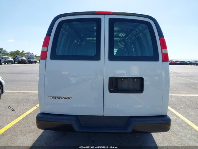 Chevrolet Express 2500 Work Van 2019 1GCWGAFG9K1144689 Image 16